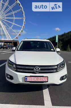 Внедорожник / Кроссовер Volkswagen Tiguan 2016 в Яремче