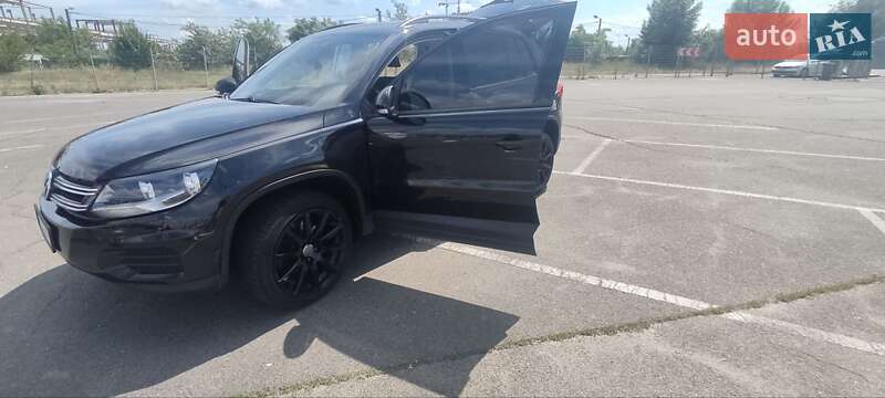 Позашляховик / Кросовер Volkswagen Tiguan 2017 в Києві