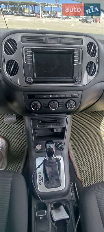 Позашляховик / Кросовер Volkswagen Tiguan 2017 в Києві