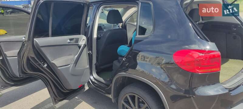 Позашляховик / Кросовер Volkswagen Tiguan 2017 в Києві