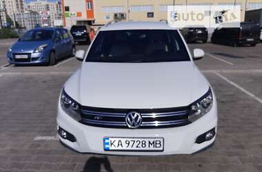 Позашляховик / Кросовер Volkswagen Tiguan 2015 в Києві