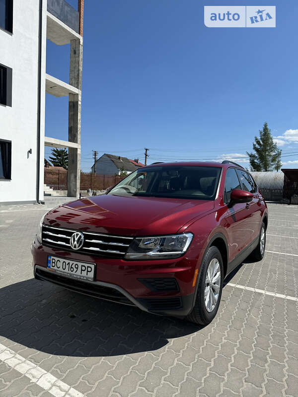 Внедорожник / Кроссовер Volkswagen Tiguan 2018 в Львове