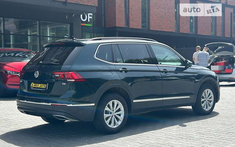 Внедорожник / Кроссовер Volkswagen Tiguan 2018 в Черновцах