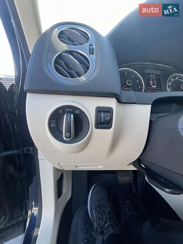 Внедорожник / Кроссовер Volkswagen Tiguan 2015 в Мукачево