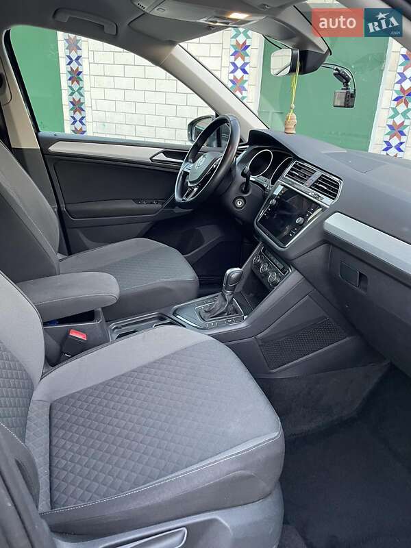 Внедорожник / Кроссовер Volkswagen Tiguan 2018 в Теофиполе