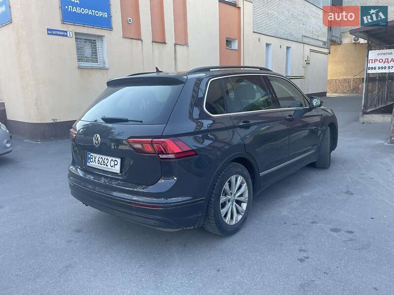 Внедорожник / Кроссовер Volkswagen Tiguan 2018 в Теофиполе
