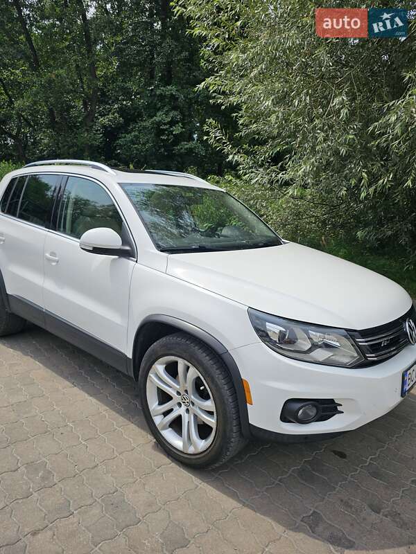 Внедорожник / Кроссовер Volkswagen Tiguan 2011 в Львове
