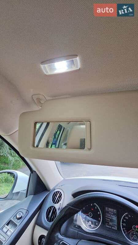 Внедорожник / Кроссовер Volkswagen Tiguan 2011 в Львове