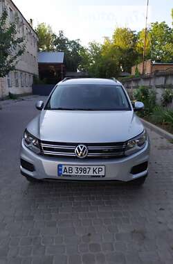 Внедорожник / Кроссовер Volkswagen Tiguan 2016 в Виннице