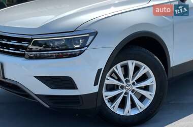 Внедорожник / Кроссовер Volkswagen Tiguan 2018 в Ровно