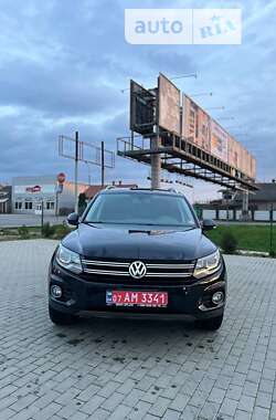 Позашляховик / Кросовер Volkswagen Tiguan 2016 в Мукачевому