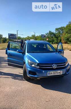 Внедорожник / Кроссовер Volkswagen Tiguan 2017 в Кропивницком