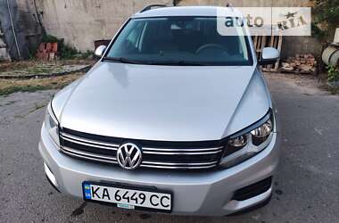 Позашляховик / Кросовер Volkswagen Tiguan 2016 в Миргороді