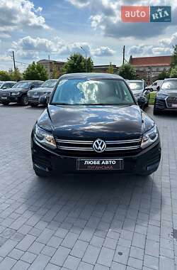 Внедорожник / Кроссовер Volkswagen Tiguan 2013 в 