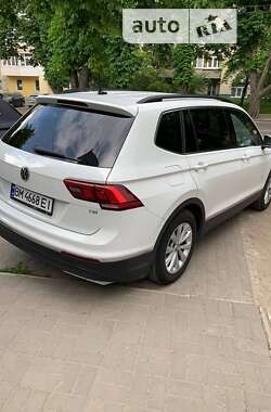 Позашляховик / Кросовер Volkswagen Tiguan 2018 в Києві