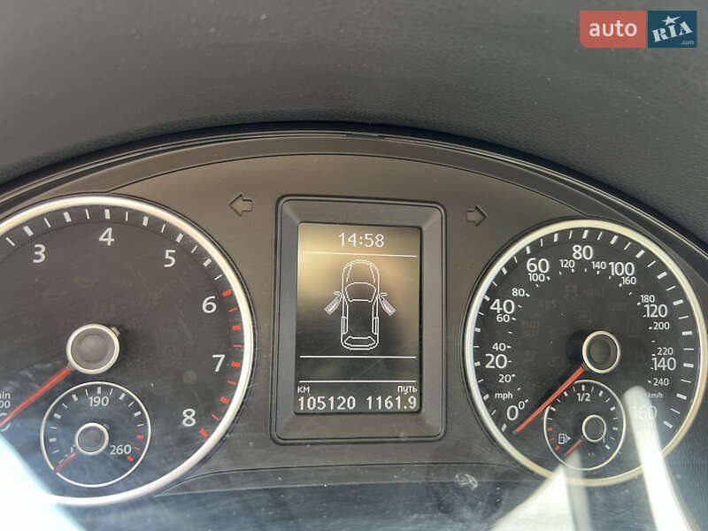 Позашляховик / Кросовер Volkswagen Tiguan 2015 в Ізяславі