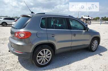 Внедорожник / Кроссовер Volkswagen Tiguan 2010 в Коростене