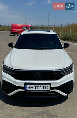 Внедорожник / Кроссовер Volkswagen Tiguan 2022 в Ивано-Франковске