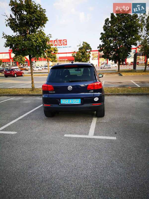 Внедорожник / Кроссовер Volkswagen Tiguan 2012 в Киеве