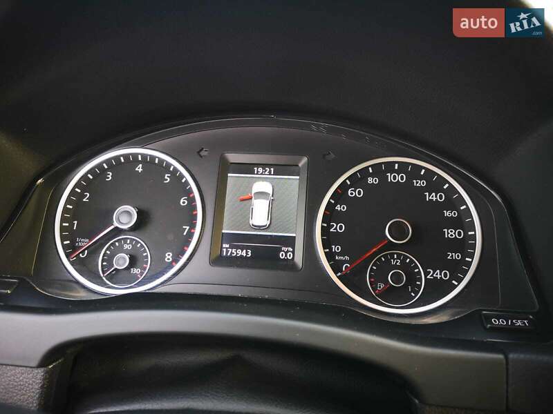 Внедорожник / Кроссовер Volkswagen Tiguan 2012 в Киеве