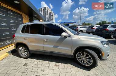 Внедорожник / Кроссовер Volkswagen Tiguan 2013 в 