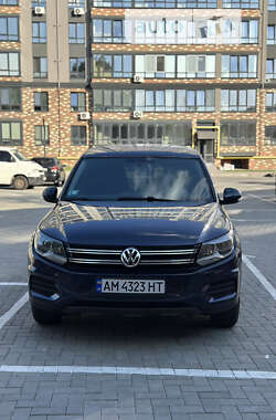 Внедорожник / Кроссовер Volkswagen Tiguan 2013 в Житомире