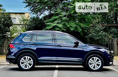 Позашляховик / Кросовер Volkswagen Tiguan 2017 в Миколаєві