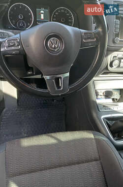 Внедорожник / Кроссовер Volkswagen Tiguan 2011 в 