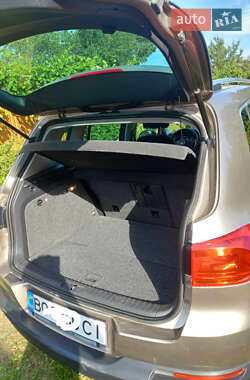 Внедорожник / Кроссовер Volkswagen Tiguan 2011 в 
