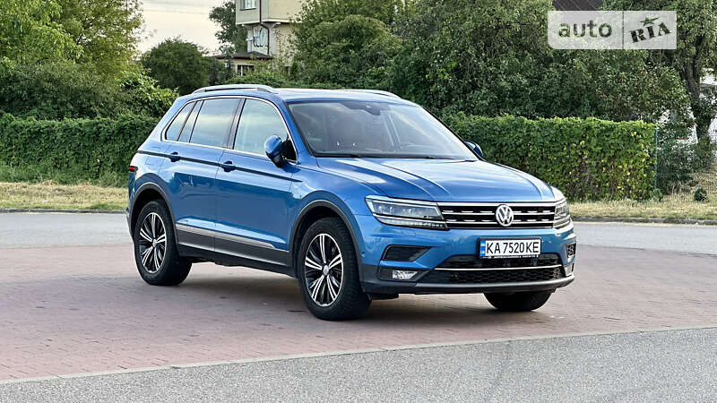 Внедорожник / Кроссовер Volkswagen Tiguan 2017 в Киеве