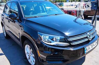 Внедорожник / Кроссовер Volkswagen Tiguan 2017 в Киеве