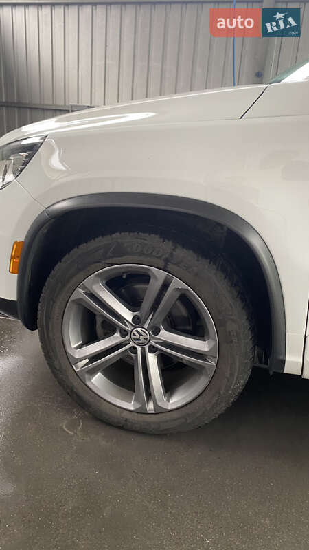 Внедорожник / Кроссовер Volkswagen Tiguan 2017 в Киеве фото 14 Внедорожник / Кроссовер Volkswagen Tiguan 2017 в Киеве
