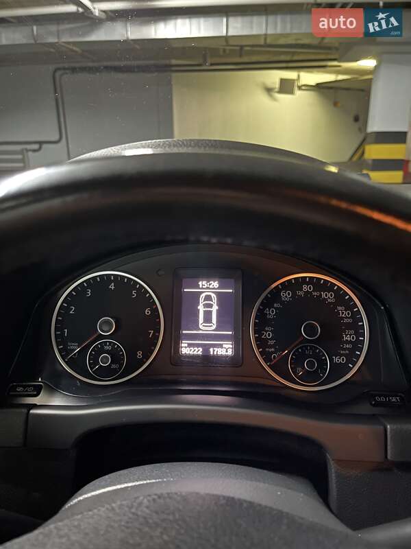 Внедорожник / Кроссовер Volkswagen Tiguan 2015 в Киеве