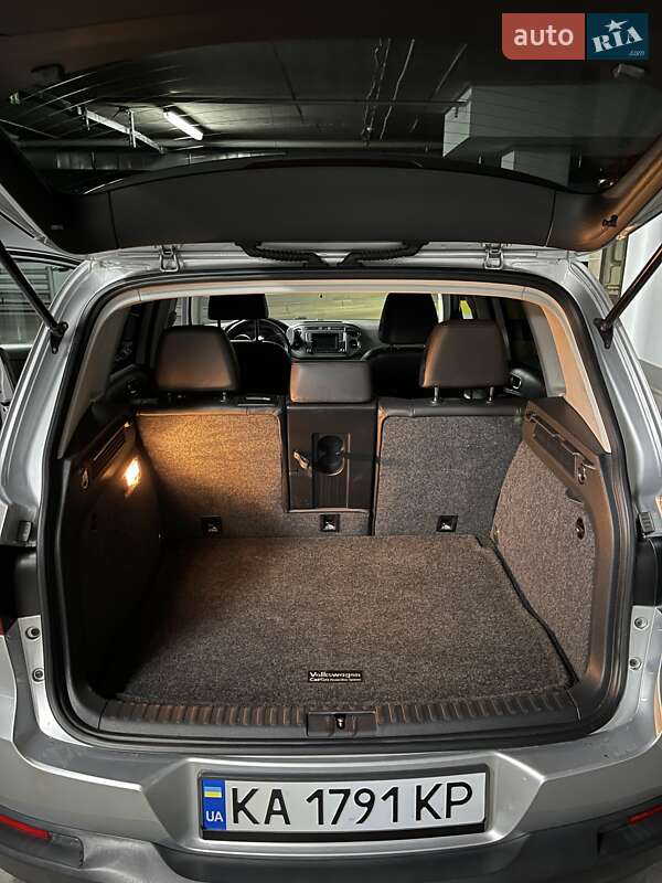 Внедорожник / Кроссовер Volkswagen Tiguan 2015 в Киеве