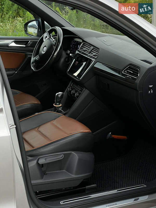 Внедорожник / Кроссовер Volkswagen Tiguan 2018 в Ровно