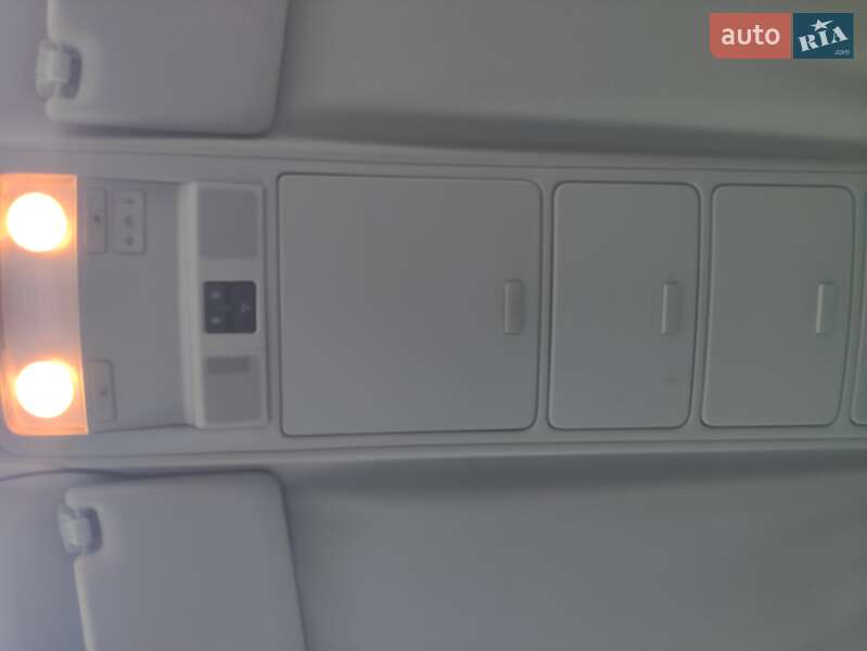 Внедорожник / Кроссовер Volkswagen Tiguan 2011 в Ужгороде