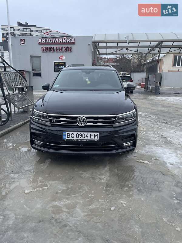 Внедорожник / Кроссовер Volkswagen Tiguan 2018 в Тернополе