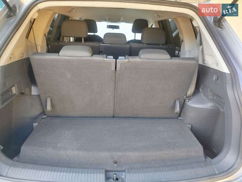 Внедорожник / Кроссовер Volkswagen Tiguan 2021 в Шполе