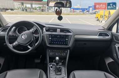 Внедорожник / Кроссовер Volkswagen Tiguan 2020 в 
