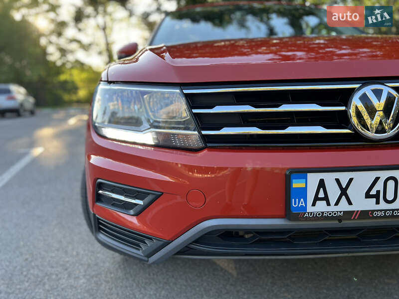 Внедорожник / Кроссовер Volkswagen Tiguan 2019 в Харькове