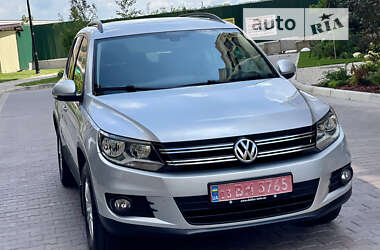 Внедорожник / Кроссовер Volkswagen Tiguan 2011 в Киеве