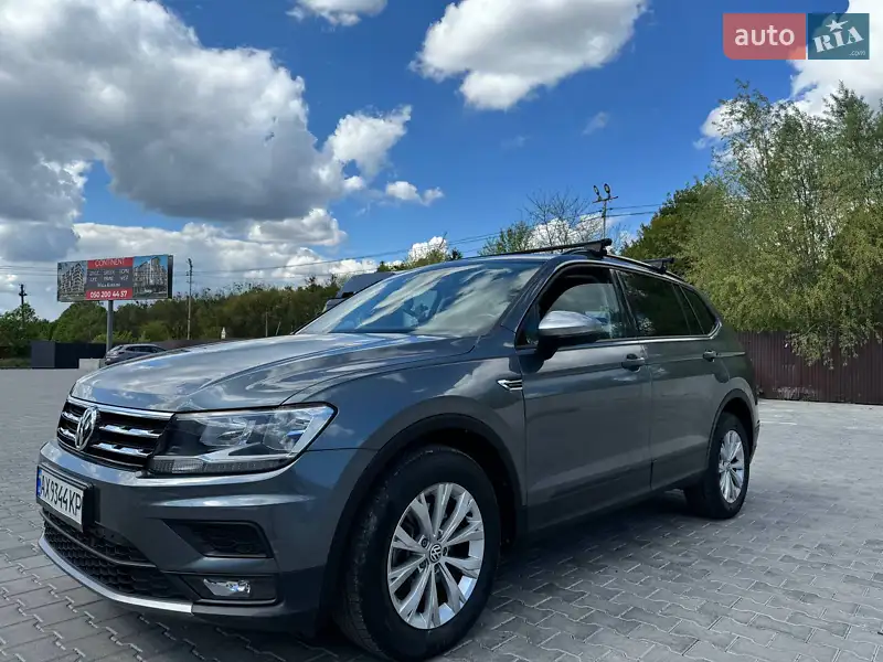 Volkswagen Tiguan 2018 VIN WVGZZZ5NZKW309781 фото оголошення 18 з 53