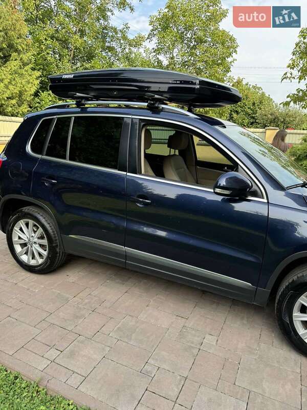 Внедорожник / Кроссовер Volkswagen Tiguan 2012 в Ужгороде