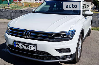 Позашляховик / Кросовер Volkswagen Tiguan 2020 в Харкові