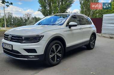 Внедорожник / Кроссовер Volkswagen Tiguan 2019 в Харькове