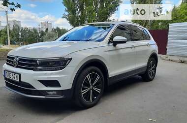 Внедорожник / Кроссовер Volkswagen Tiguan 2019 в Харькове