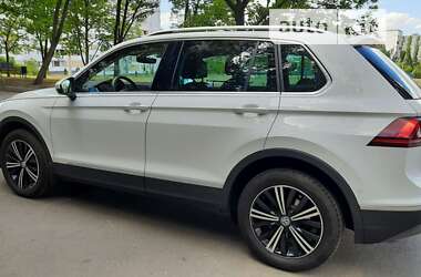 Внедорожник / Кроссовер Volkswagen Tiguan 2019 в Харькове