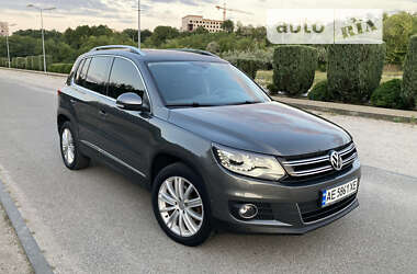 Внедорожник / Кроссовер Volkswagen Tiguan 2012 в Днепре