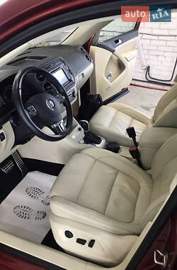 Внедорожник / Кроссовер Volkswagen Tiguan 2011 в Киеве