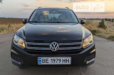 Внедорожник / Кроссовер Volkswagen Tiguan 2016 в Николаеве